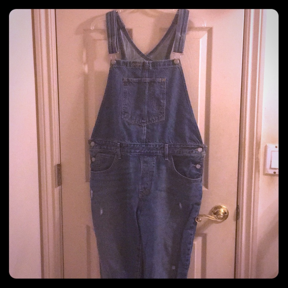 ❌SOLD❌Levi Brand Denim Overalls